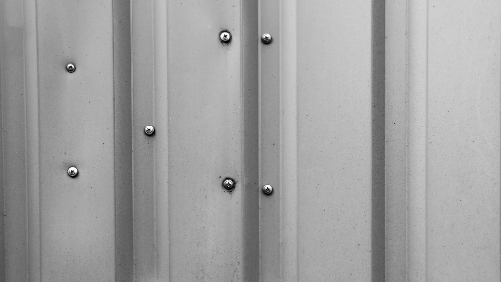 Componentes con un acabado brillante de cincado