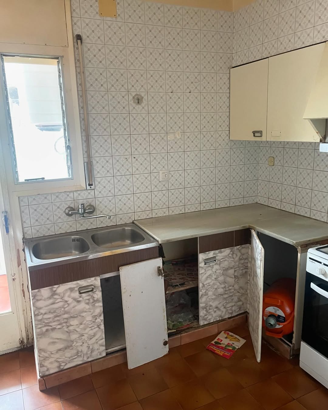 Proyecto Desmontaje de cocina previo a encimera inox a medida en acero inoxidable